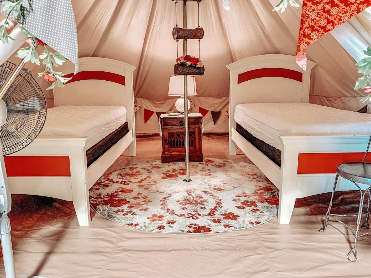 Warrenton Lone Star Glamp Inn מראה חיצוני תמונה